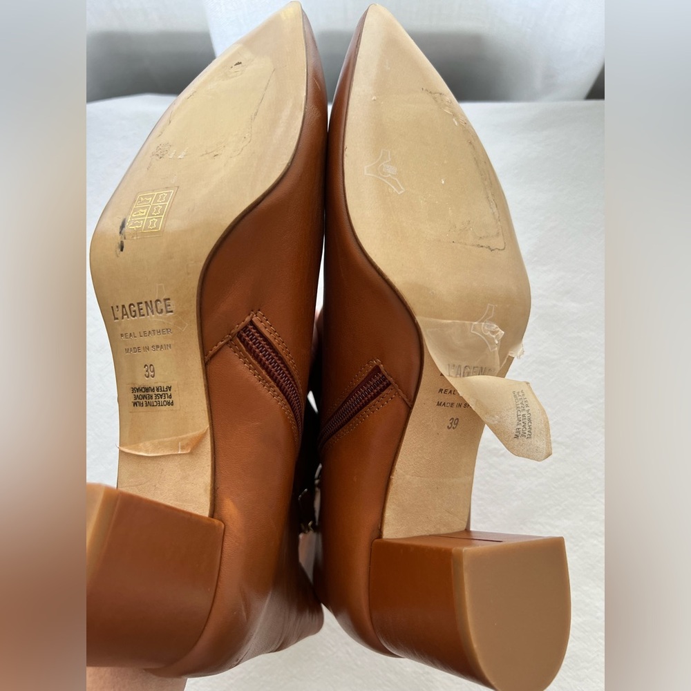 L'agence Jeanne I| Pointed Toe Bootie in Luggage Brown Size 39 New - Picture 9 of 11